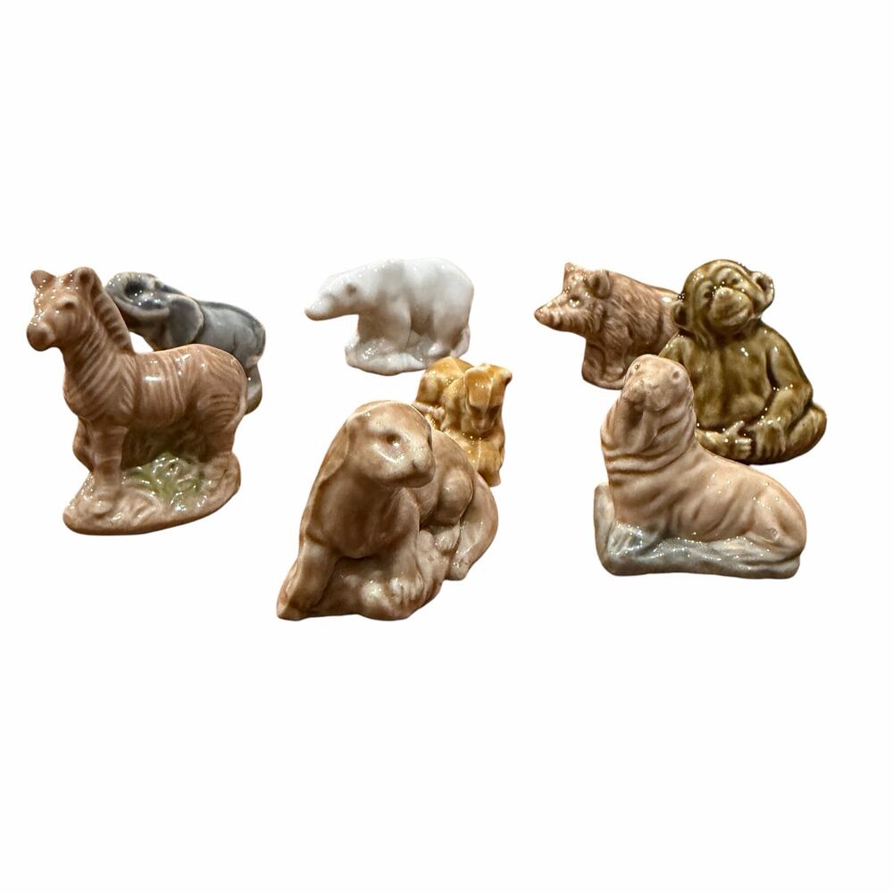 Wade Whimsies: Polar Bear, Lionness, Walrus, Elephant, Zebra, Chimp, Otter, Boar - Picture 6 of 6